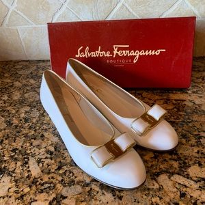 White Leather Ferragamo Bow Flats 10B